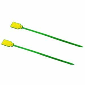 zwei grün/gelbe RFID-Kabelbinder am Boden